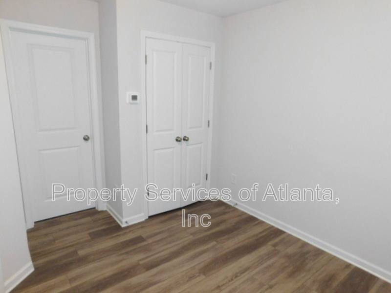 Townhouse for rent at 139 Pacer Place, Atlanta, GA 30342