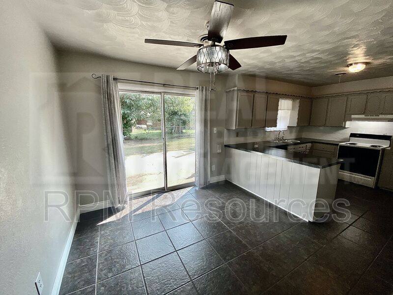 House for rent at 3024 SW 66th St, Oklahoma City, OK 73159