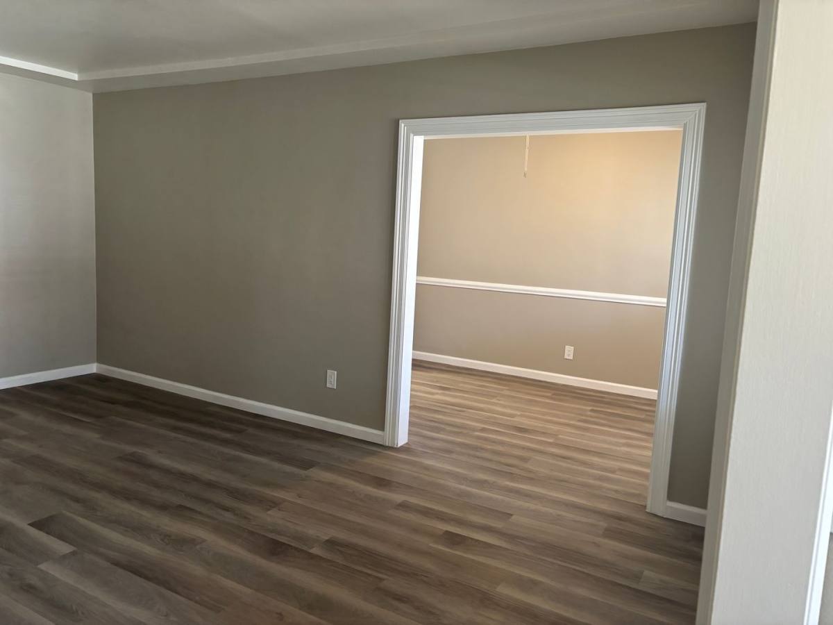 Apartment for rent at 10822 Hartsook St, North Hollywood, CA 91601