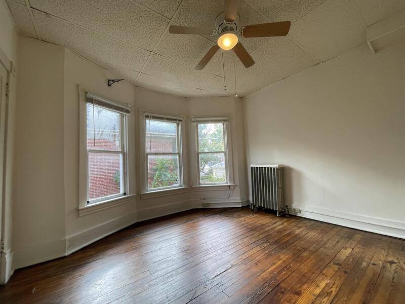 Apartment for rent at 825 Hamilton Blvd #B, Hagerstown, MD 21740