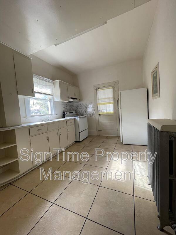 Apartment for rent at 825 Hamilton Blvd #B, Hagerstown, MD 21740