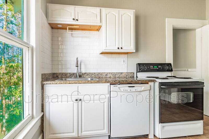 Apartment for rent at 315 7th Ave N #10, Saint Petersburg, FL 33701