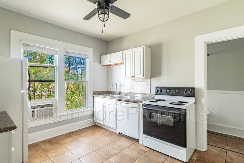 Apartment for rent at 315 7th Ave N #10, Saint Petersburg, FL 33701