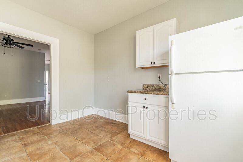 Apartment for rent at 315 7th Ave N #10, Saint Petersburg, FL 33701