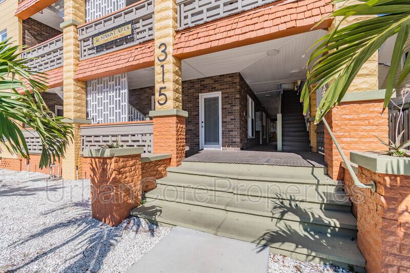 Apartment for rent at 315 7th Ave N #10, Saint Petersburg, FL 33701