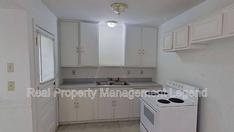 House for rent at 307 Depot St, Whitesboro, TX 76273