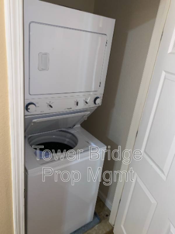 Condo for rent at 3301 N Park Dr #1411, Sacramento, CA 95835