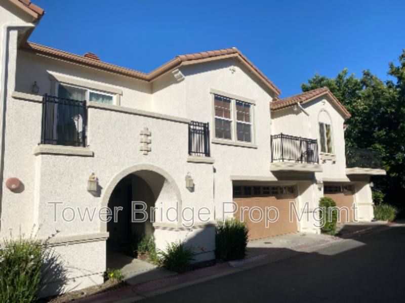 Condo for rent at 3301 N Park Dr #1411, Sacramento, CA 95835