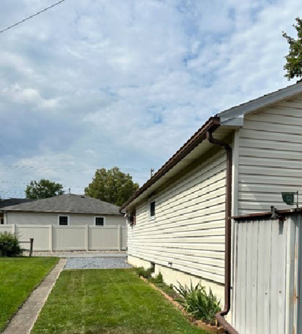 House for rent at 1413 E Caracas Ave, Hershey, PA 17033