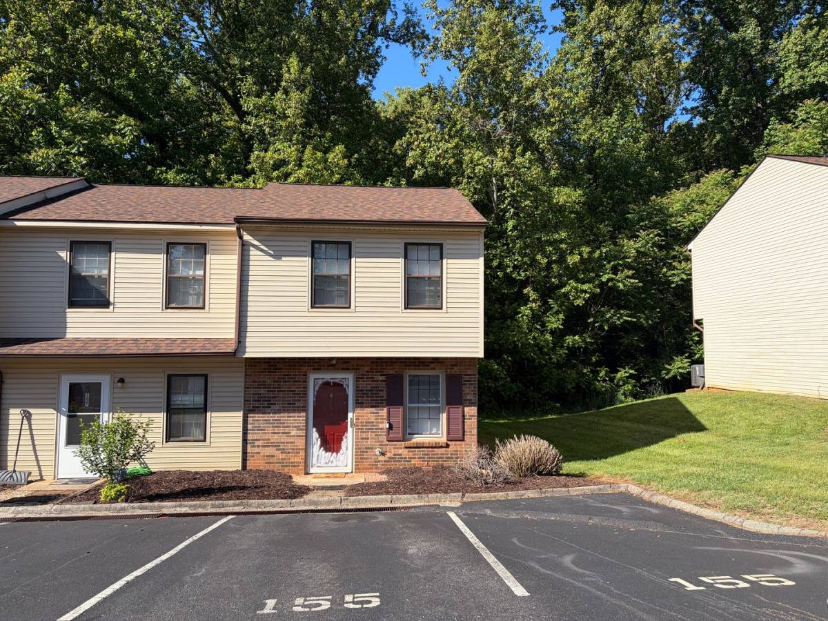 Townhouse for rent at 8108 Timberlake Rd, Lynchburg, VA 24502