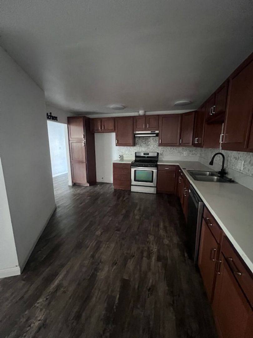 Apartment for rent at 1327 N Pennsylvania Ave, Colton, CA 92324