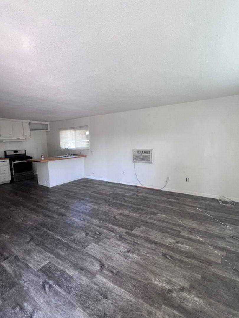 Apartment for rent at 1331 N Pennsylvania Ave, Colton, CA 92324