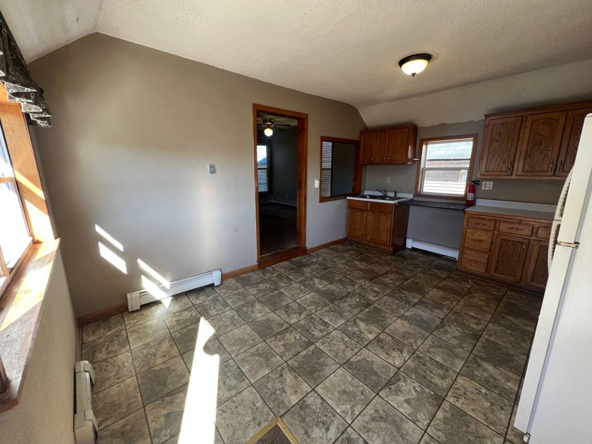 Apartment for rent at 2014 1 2 Banks Ave, Superior, WI 54880