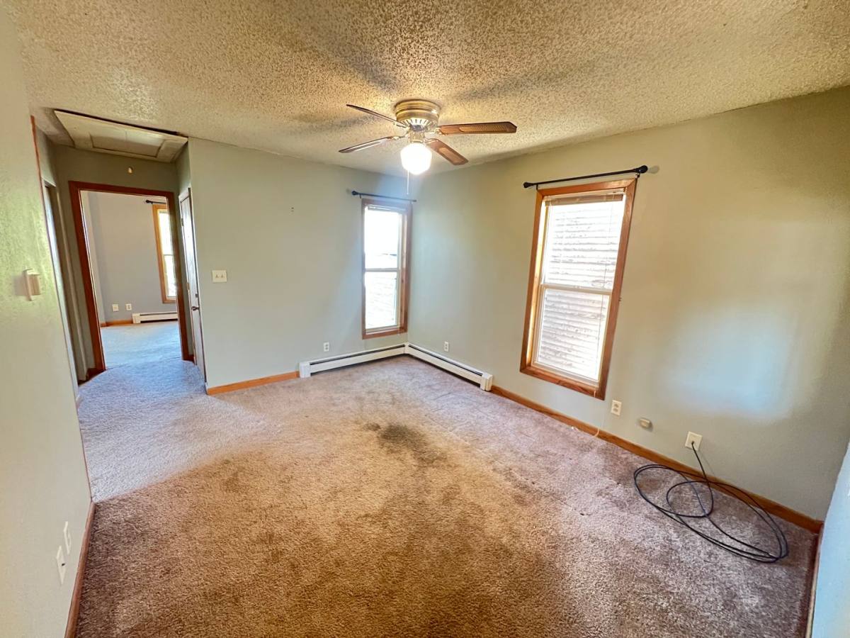 Apartment for rent at 2014 1 2 Banks Ave, Superior, WI 54880