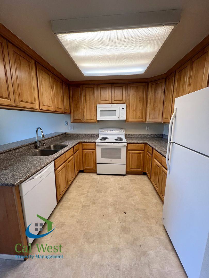 Apartment for rent at 2212 Almaden Rd, San Jose, CA 95125
