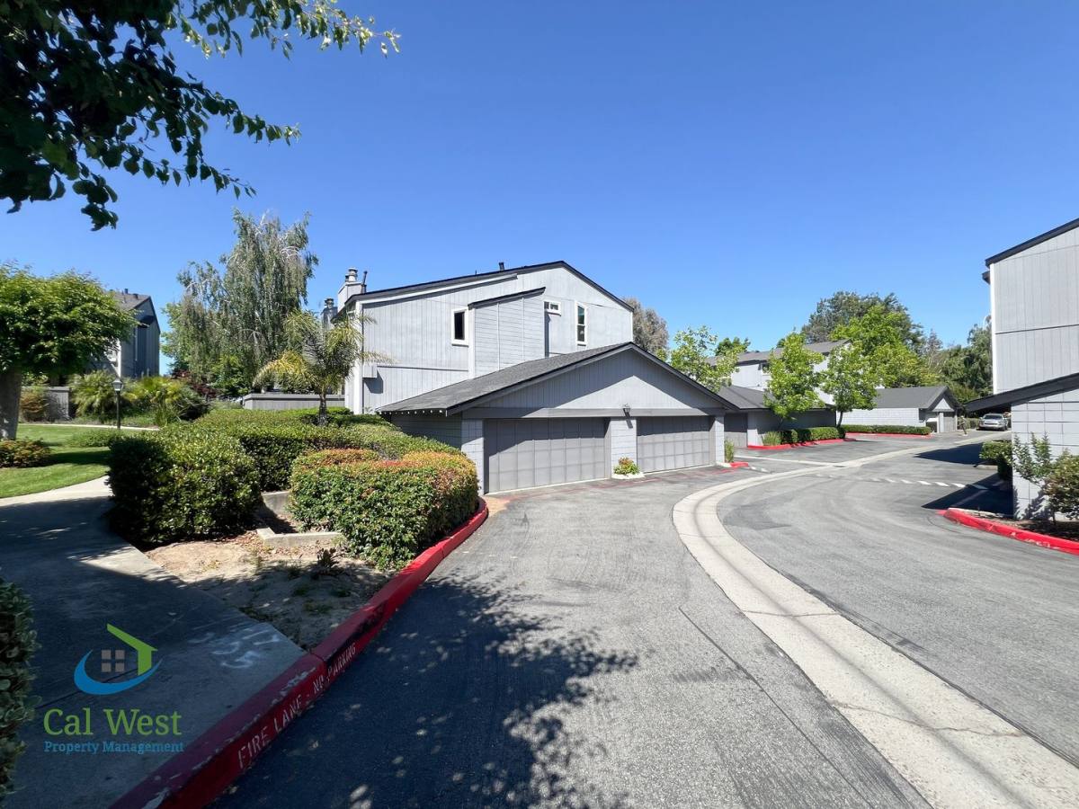 Apartment for rent at 2212 Almaden Rd, San Jose, CA 95125