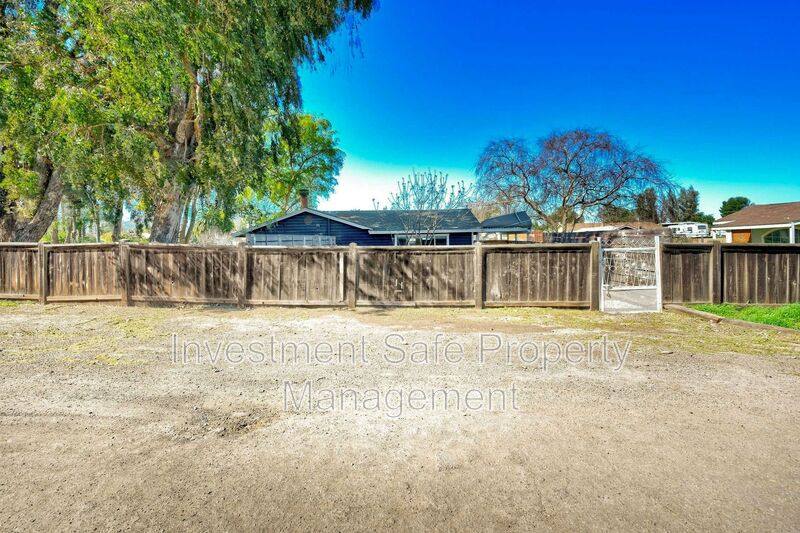 House for rent at 2707 Robertson St #GRANNY Flat, Ramona, CA 92065