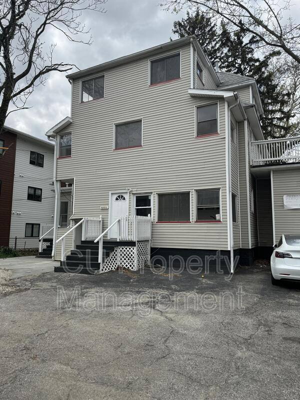 Apartment for rent at 312 S State St #3, Champaign, IL 61820