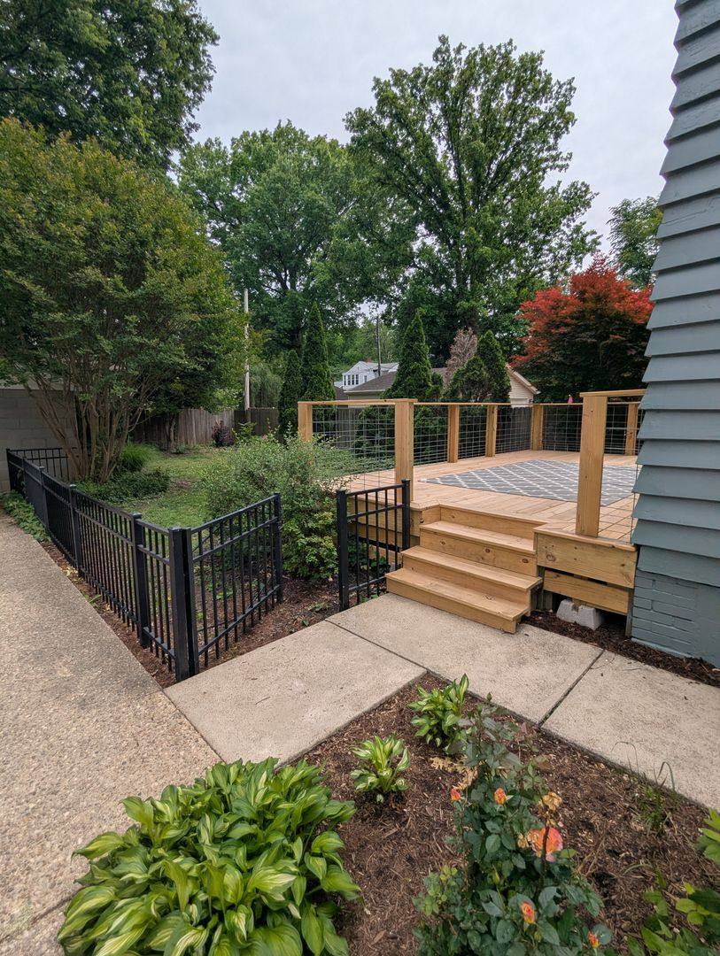 House for rent at 4513 S 6th St, Louisville, KY 40214