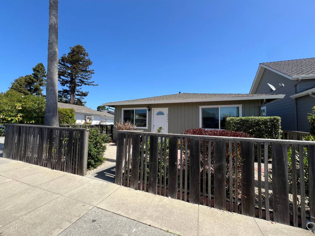 Townhouse for rent at 322 Trescony St, Santa Cruz, CA 95060