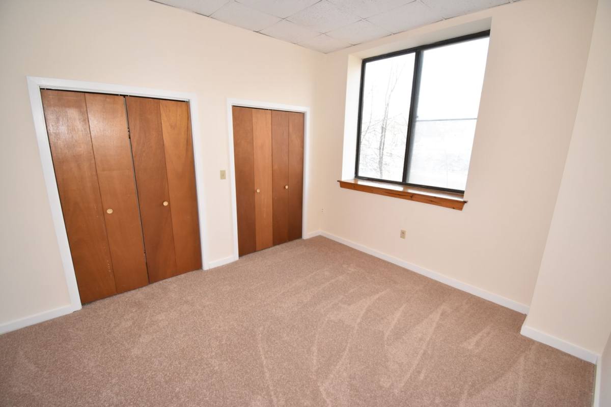 Apartment for rent at 41 Deforest St, Seymour, CT 06483
