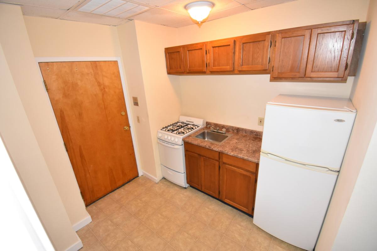 Apartment for rent at 41 Deforest St, Seymour, CT 06483