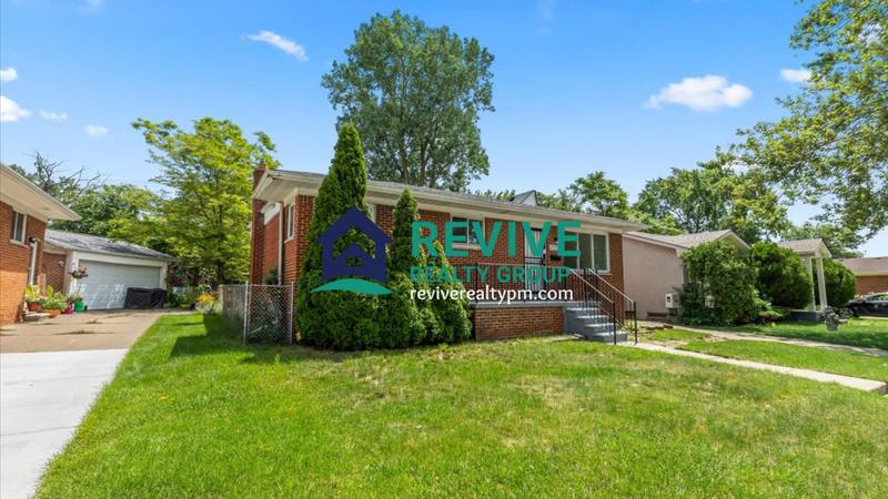 House for rent at 21374 Ithaca Ave, Ferndale, MI 48220
