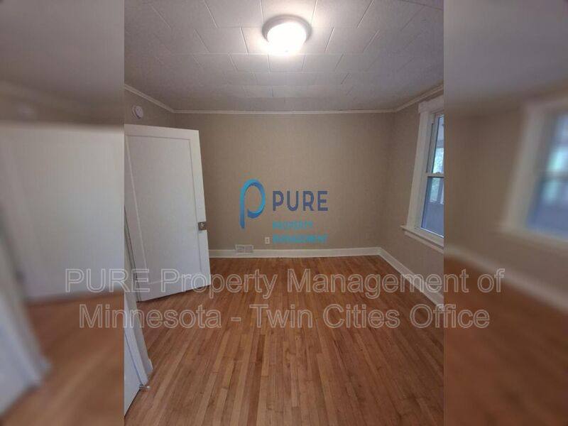 Apartment for rent at 637 Earl St #2, Saint Paul, MN 55106