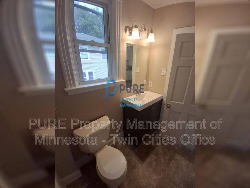 Apartment for rent at 637 Earl St #2, Saint Paul, MN 55106