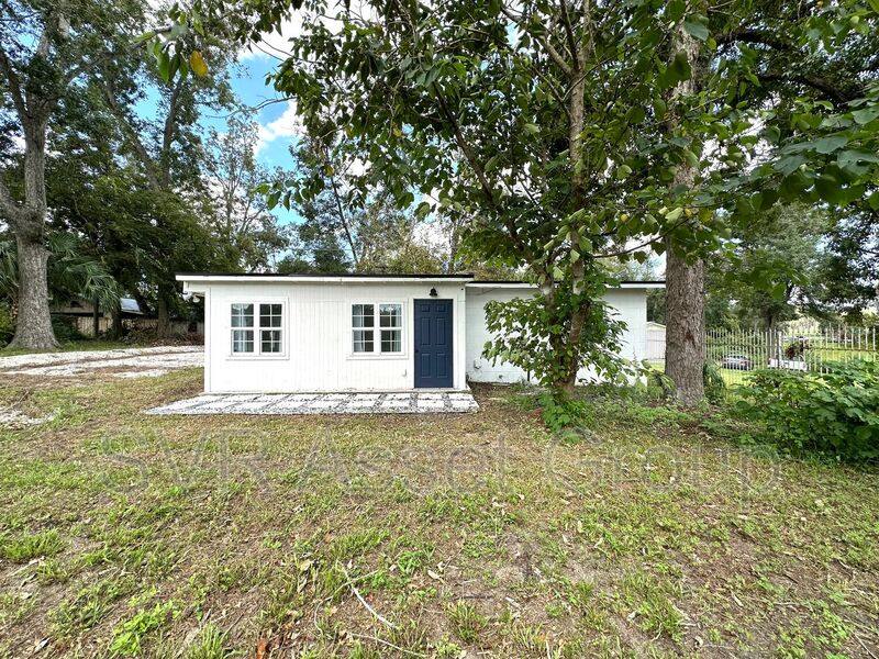 House for rent at 8054 Graff Lane, Jacksonville, FL 32221