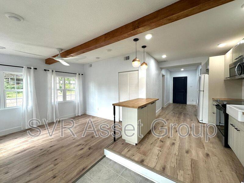 House for rent at 8054 Graff Lane, Jacksonville, FL 32221