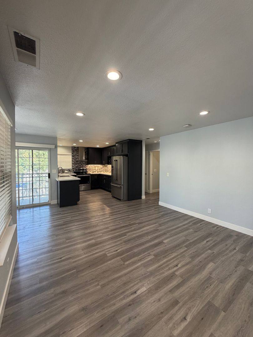 231 3rd St, Davis, CA 95616 - Apartment for Rent - Image 2