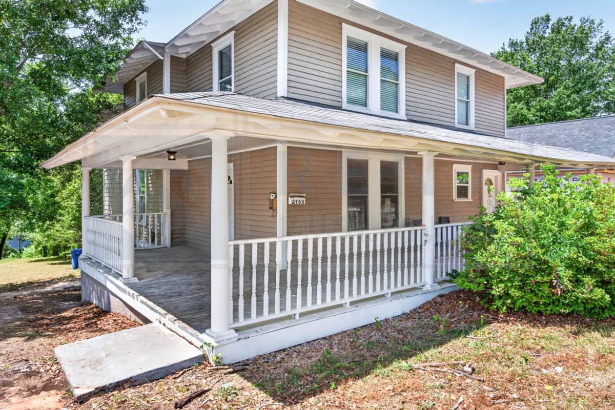Apartment for rent at 2901 Park St, Columbia, SC 29201
