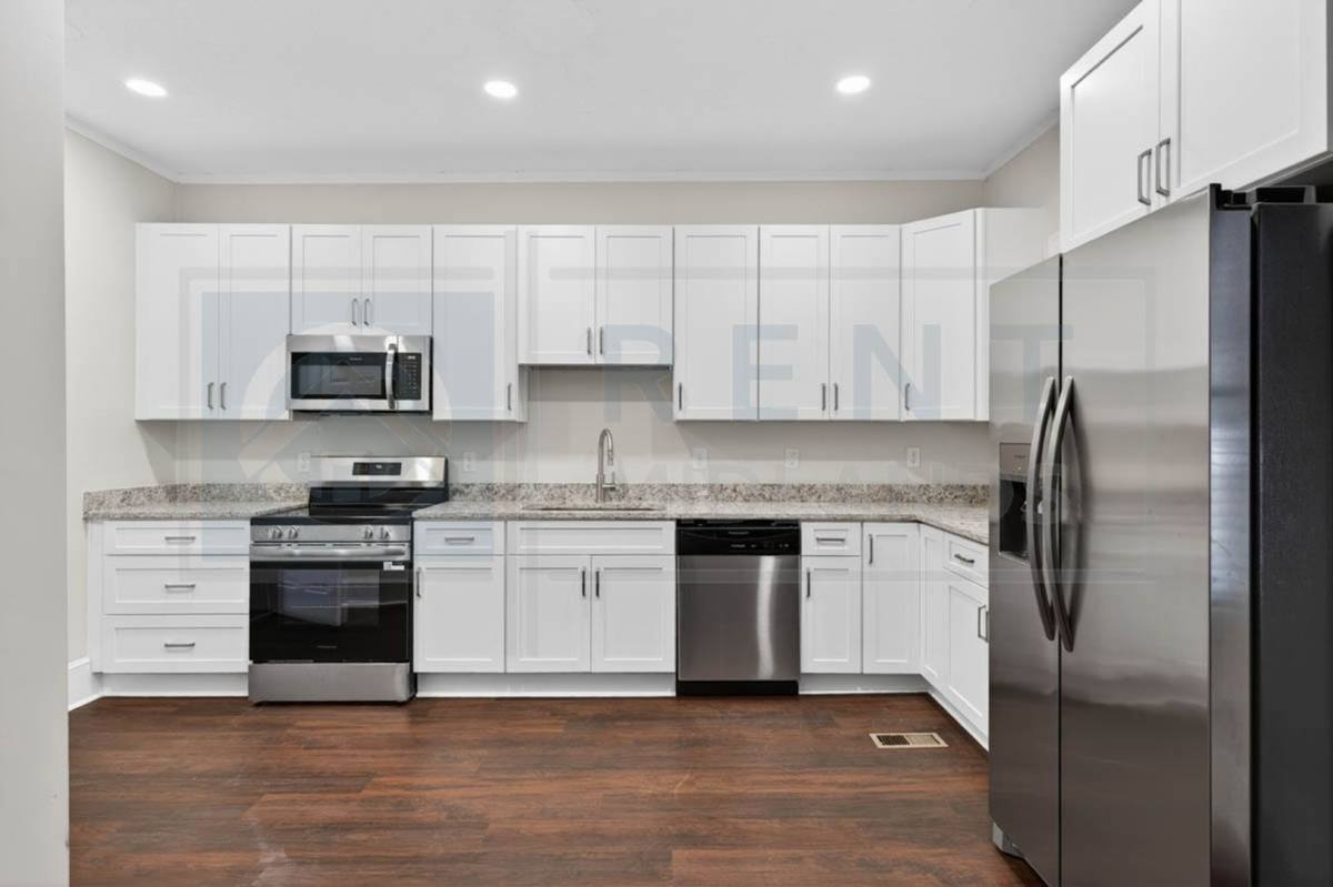 Apartment for rent at 2901 Park St, Columbia, SC 29201