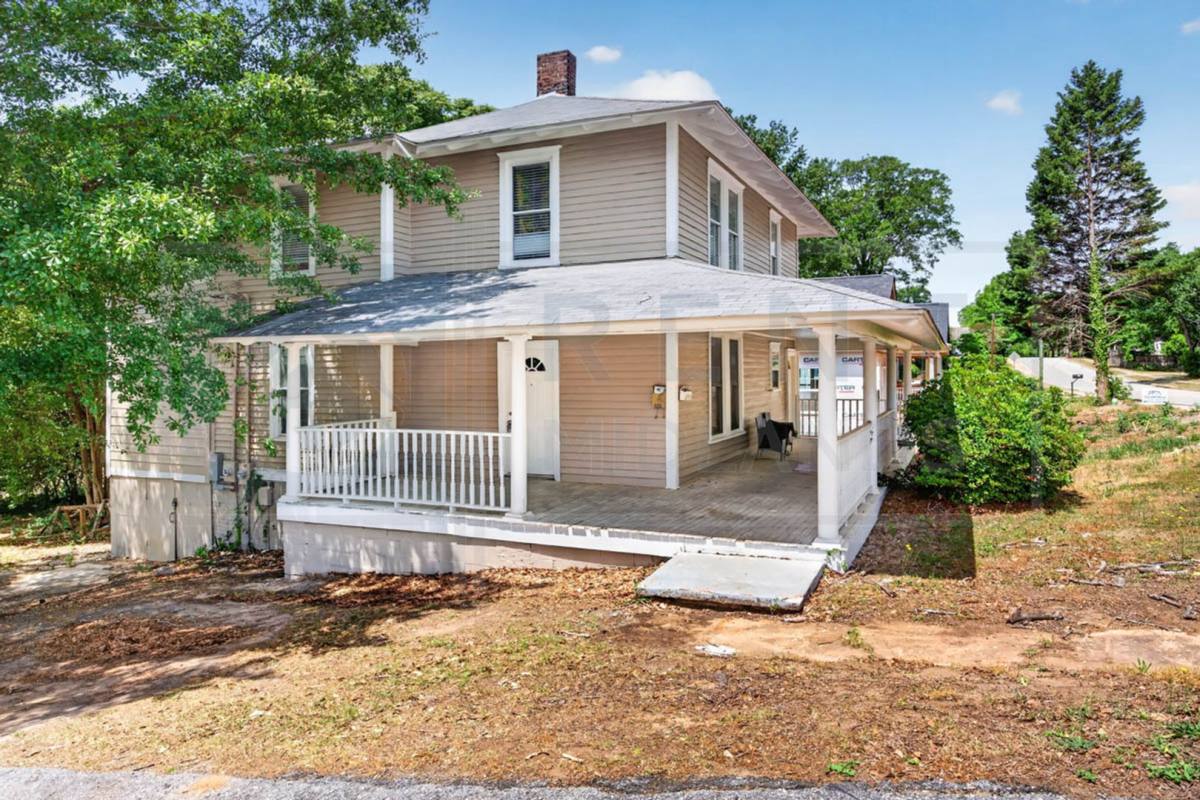 Apartment for rent at 2901 Park St, Columbia, SC 29201