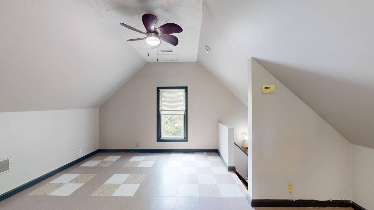 Apartment for rent at 3334 W 82nd St, Cleveland, OH 44102