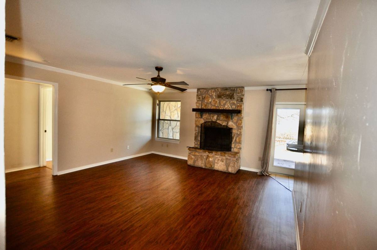 House for rent at 6212 Granbury Highway, Weatherford, TX 76087