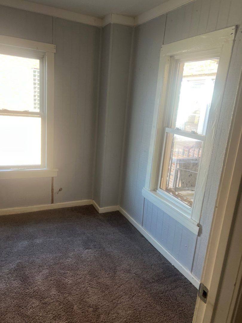 Apartment for rent at 225 Center St, Hobart, IN 46342