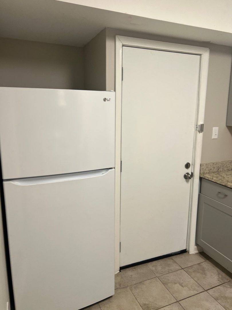 Apartment for rent at 225 Center St, Hobart, IN 46342
