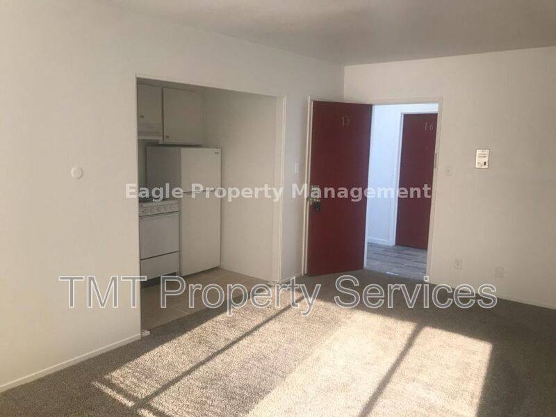 Apartment for rent at 1816 F St #13, Sacramento, CA 95811