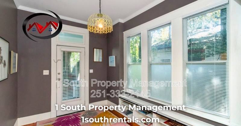 Townhouse for rent at 250 Tuttle Ave #B, Mobile, AL 36604