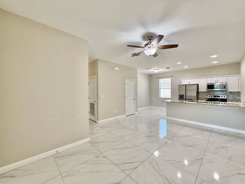 Apartment for rent at 2 W Orange St #101, Davenport, FL 33837