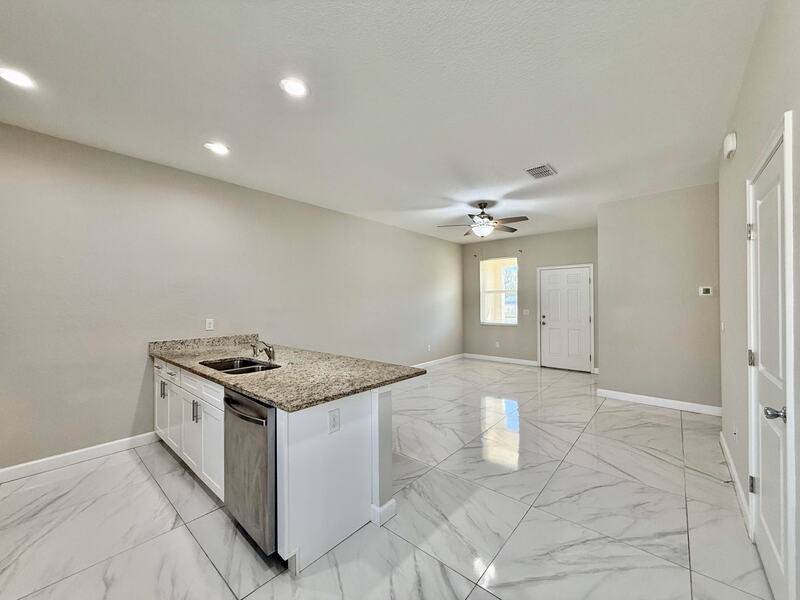 Apartment for rent at 2 W Orange St #101, Davenport, FL 33837