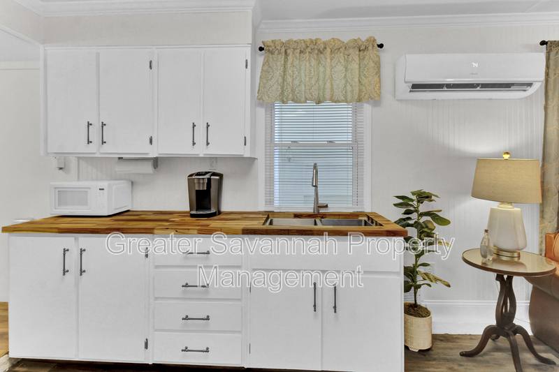 Apartment for rent at 304 E Fourth St #A, Rincon, GA 31326
