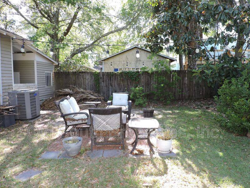 House for rent at 1704 E Lee St, Pensacola, FL 32503