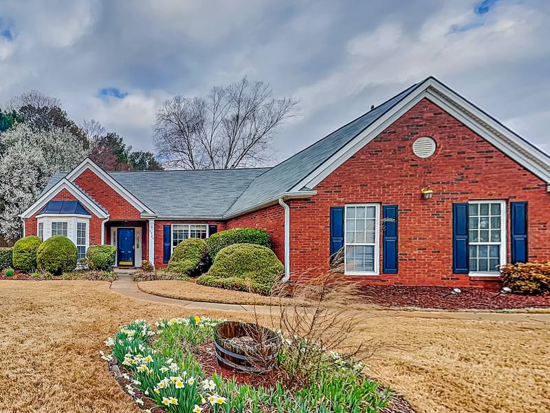 House for rent at 2490 Insdale Trace NW, Acworth, GA 30101