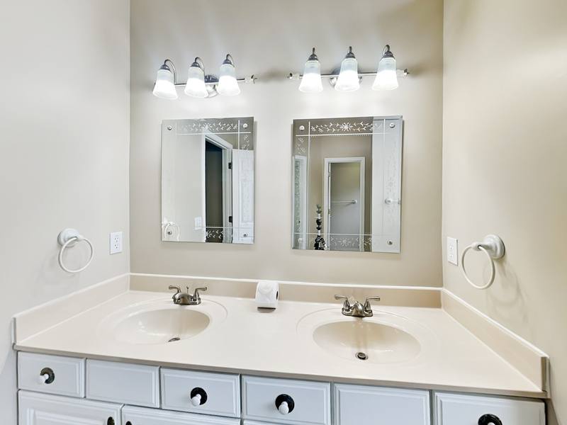 House for rent at 2490 Insdale Trace NW, Acworth, GA 30101