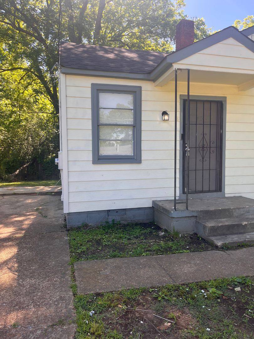 House for rent at 3450 Admore, Memphis, TN 38127