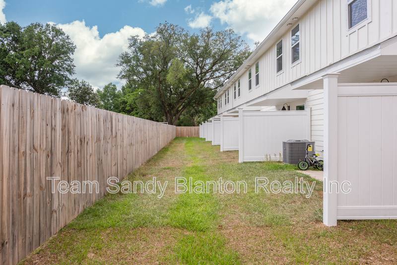Townhouse for rent at 8706 Meadow Flower Lane, Pensacola, FL 32514