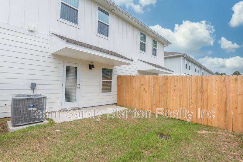 Townhouse for rent at 8706 Meadow Flower Lane, Pensacola, FL 32514